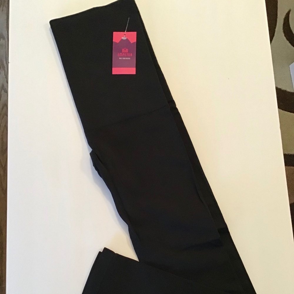 Empetua High Waisted Shaping Leggings NWT Large